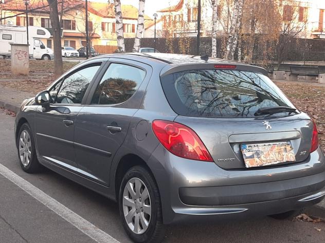Peugeot 207 1.4 8V 75CV 5p. X Line ECO GPL X NEO PATENTATI A 3.999 EU - Foto 4