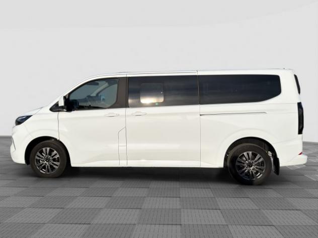 FORD Tourneo Custom 2°s 320 2.0 EcoBlue 170CV aut. PL Titanium rif. 23986926 - Foto 2