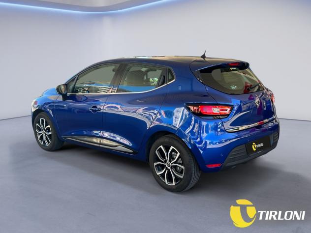 Renault Clio Clio 0.9 tce Moschino Zen 90cv - Foto 3