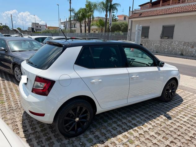 Skoda Fabia 1.0 MPI 60 CV Twin Color Nero-2020 - Foto 4