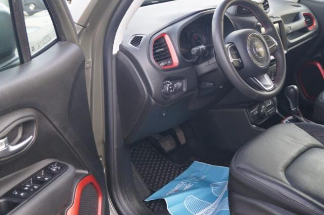 JEEP Renegade 1.3 T4 240CV PHEV 4xe AT6 Trailhawk VERDE OPACO rif. 23162781 - Foto 8