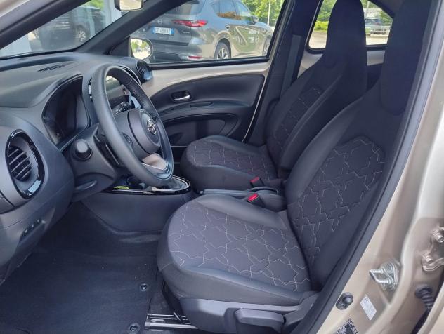 Toyota Aygo X 1.0B (72 CV) Lounge - Foto 8