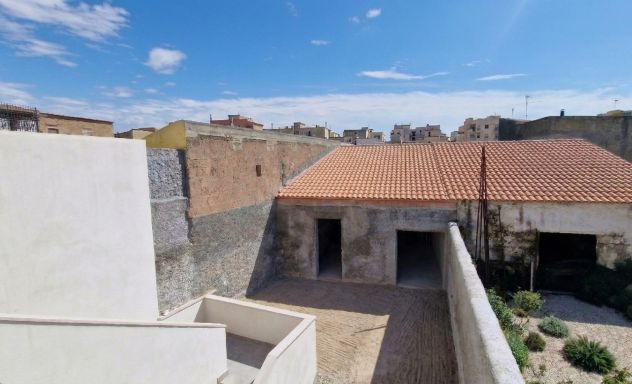 NUOVA COSTRUZIONE: SOLUZIONE INDIPENDENTE CON GIARDINO ESCLUSIVO – CORSO UMBERTO - Foto 8