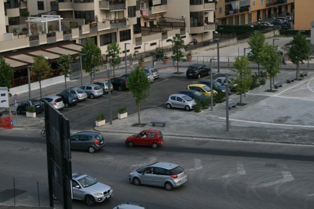 Ufficio arredato pronto incluso posti auto euro 200 mensili - Foto 3