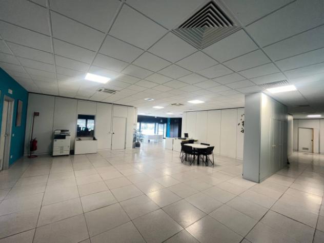 Immobile di 540 m² con 4 locali in vendita a Roncadelle - Foto 15