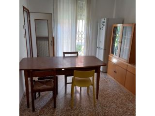 3 camere singole in appartamento zona stadio