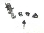 SUZUKI BURGMAN AN 250 BLOCCHETTO ACCENSIONE SERRATURE E CHIAVE 1998 1999 AN111