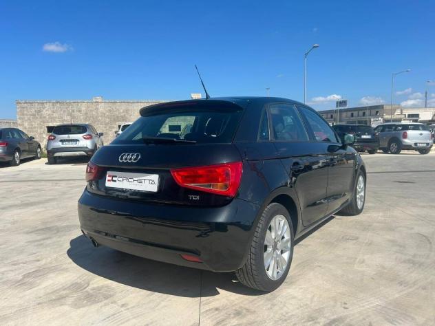 Audi A1 1.6 tdi Attraction 90cv - Foto 9