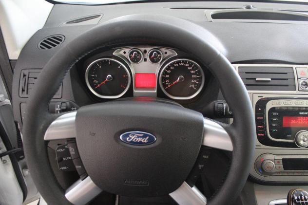 FORD - Kuga - 2.0 TDCi 136CV 2WD Titanium DPF - Foto 9