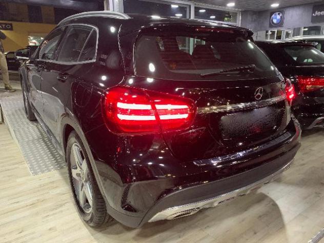 Mercedes-Benz GLA 180 CDI AMG VETTURA AZIENDALE KM CERTIFICATI - Foto 2