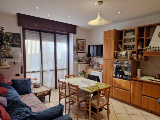 Appartamento di 106 m² con 3 locali e box auto in vendita a Cairate - Foto 8