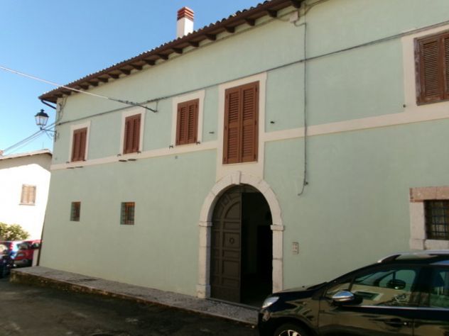 Appartamento in palazzo storico a Ocosce (Cascia)