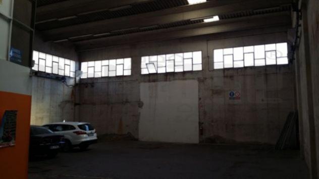 IMMOBILE COMMERCIALE di 1 vani e di 800 mq (MESSINA) rif. LS 13499