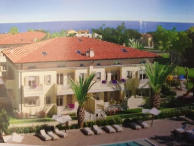 Appartamento in vendita a Marina di Carrara - Carrara 107 mq Rif: 834347