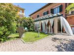 BIFAMILIARE di 6 vani e di 97 mq (PIETRASANTA) rif. MP990