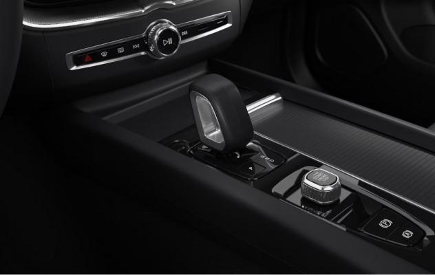 Volvo XC60 B5 AWD Core PRONTA CONSEGNA - Foto 8