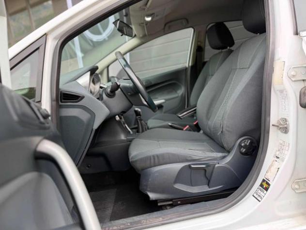 FORD Fiesta 1.4 TDCi 68CV 5 porte Titanium rif. 23775139 - Foto 6