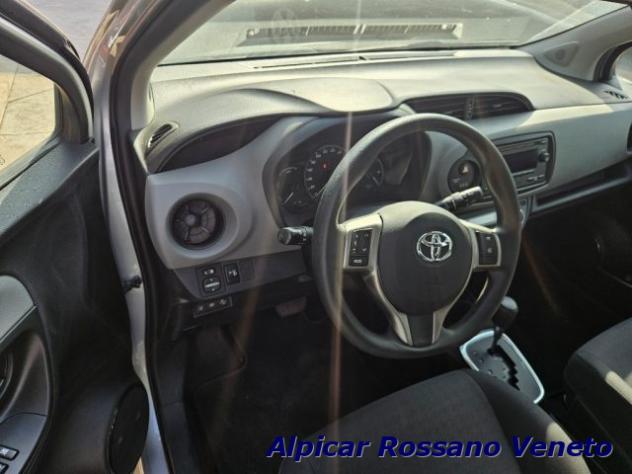 TOYOTA Yaris 1.5 Hybrid 5 porte Cool hat chback rif. 24157392 - Foto 4
