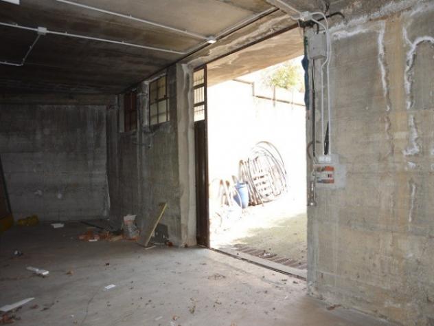 Immobile di 330 m² in affitto a Cardano al Campo - Foto 7