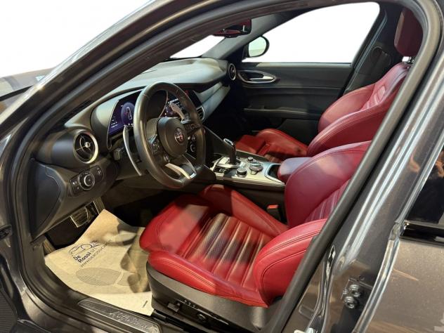 Alfa Romeo Giulia Giulia 2.0 Turbo 280 CV AT8 AWD Q4 Veloce - Foto 7