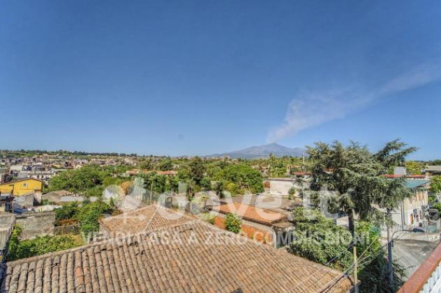 Attico / Mansarda di 80 m² con 3 locali in vendita a Acireale