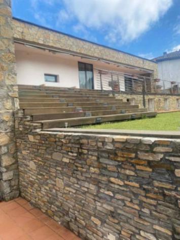 Immobile in asta di 723 m² con più di 5 locali e box auto in vendita a Lucca - Foto 2