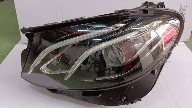 Farò anteriore sx led Mercedes classe E 2015 A2139064904 ATTACCO ROTTO