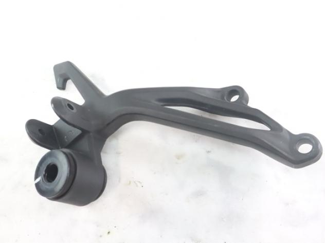 KAWASAKI Z 900 35063151818R STAFFA PEDANA POSTERIORE DESTRA ZR900S 25 - 26 REAR RIGHT FOOTREST HOLDER