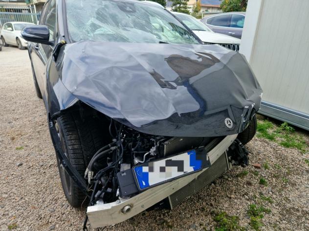Mercedes-benz GLA 250 e EQ-Power AMG 29000km-2021 - Foto 5
