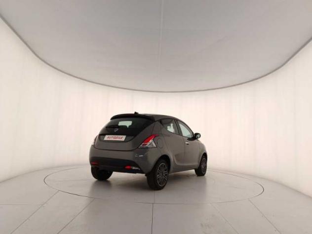Lancia Ypsilon My24 1.0 Firefly 70 CvStart&Stop Hybrid Oro - Foto 6