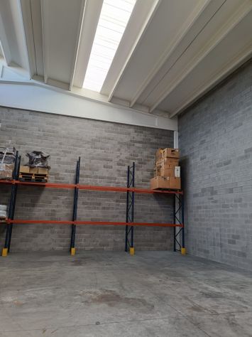 Magazzino/Deposito 350 mq (min. 100 mq) – Piano terra – Via Stiria, Udine - Foto 3