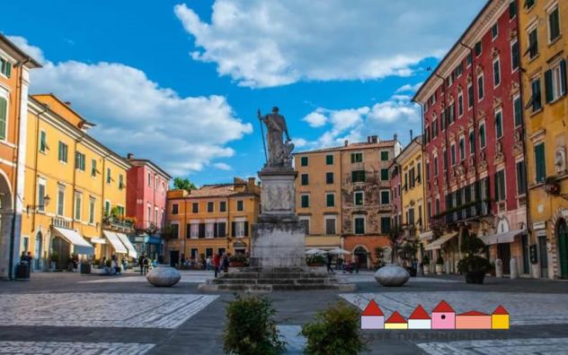 Negozio in vendita a Carrara 70 mq Rif: 1317392