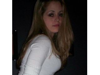 Amore e incontri Borghetto di Vara - Car-lotta: 26 anni. Occhi Verdi.In cerca di uomo vicino a Borghetto di Vara