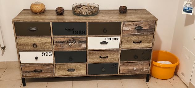 Cassettiera