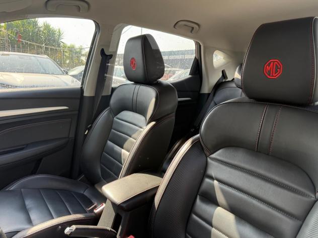 MG ZS 2024 1.5 BENZINA 106CV LUXURY - Foto 10