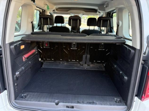 Opel Combo Life 1.2 110 CV S&S MT6 Advance - Foto 9