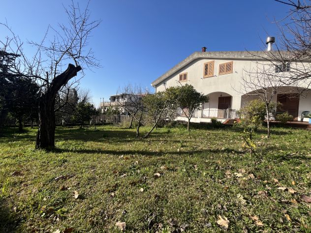 VILLA BIFAMILIARE CON 500 MQ DI GIARDINO - Foto 3