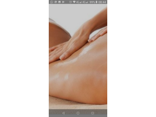 Massaggi - benessere Foggia - Massaggiatore per Donna Tel:3883745204
