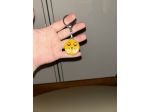 UN PORTACHIAVI COME NUOVO,UNISEX,IN METALLO(ACCIAIO)E GOMMA CON EMOTICON