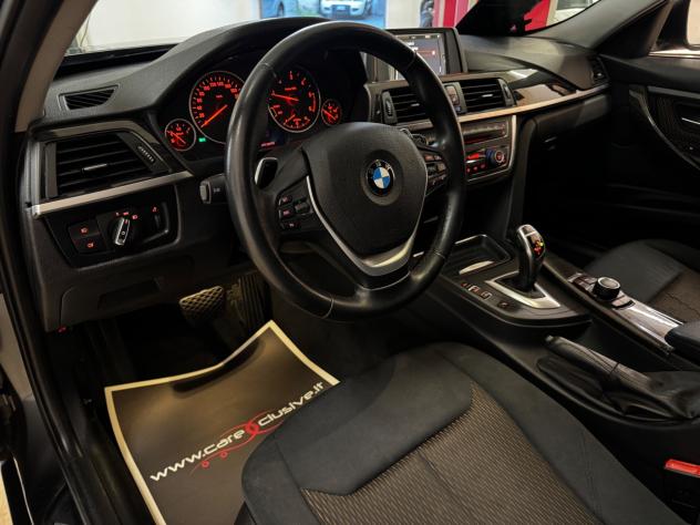 Bmw 320d xDrive Touring Luxury-4x4-Garantita-Permute - Foto 8
