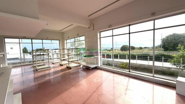 Rif. 9926 - Capannone commerciale in locazione "zona Masserie" - Foto 3