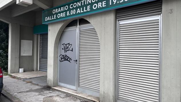 Oltre 3 vetrine in vendita a Ferrara - Foto 3