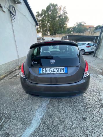 Lancia Ypsilon 1.3 MJT 16V 95 CV 5 porte S&S Silver - Foto 3