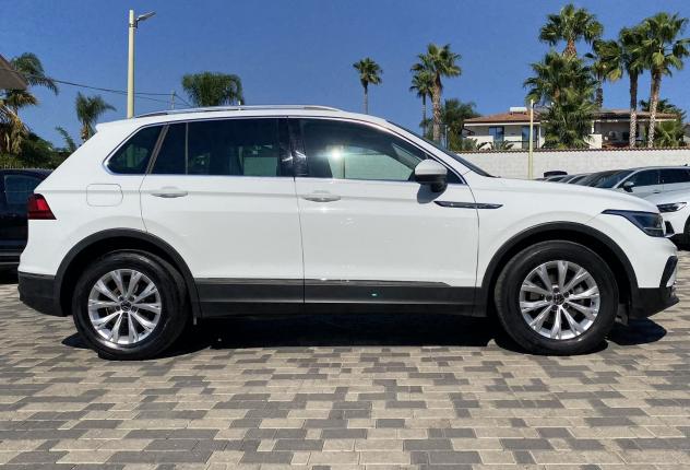 Volkswagen Tiguan Life 2.0 TDI 122CV - Foto 7