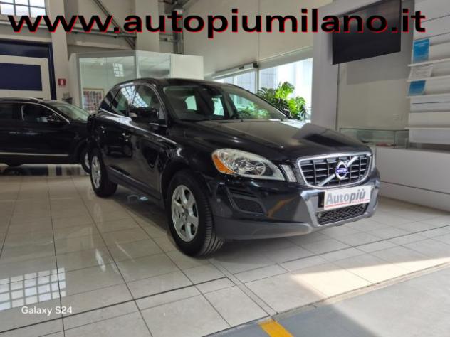 VOLVO XC60 D4 AWD Geartronic Kinetic rif. 23620390 - Foto 3