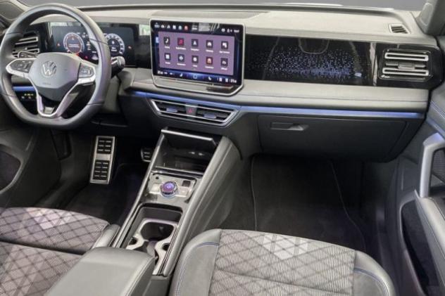VOLKSWAGEN Tiguan 2.0 TDI 193 CV DSG 4MOTION R-Line rif. 24072198 - Foto 3