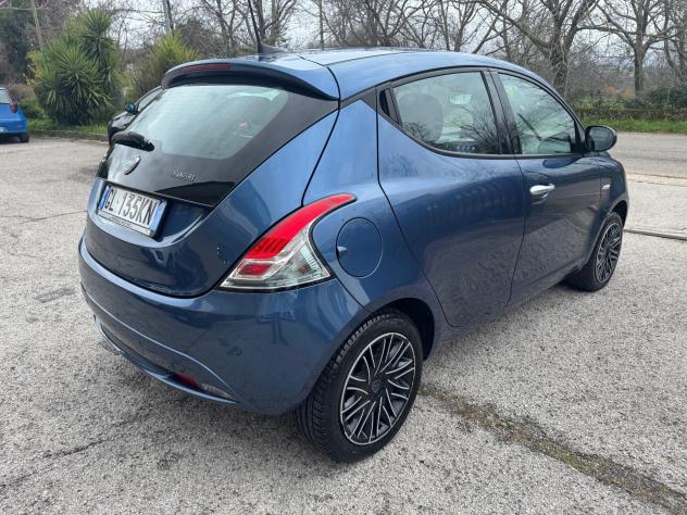 Lancia Ypsilon 1.0 FireFly 5 porte S&S Hybrid Gold Plus - Foto 5