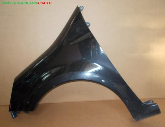 PARAFANGO ANT.S.(in plastica) NERO MET. (1 Supp.R.tt) RENAULT MODUS (J77) 999-U52326 Carrozzeria  Lamierati esterni  Fiancate  Parafango ant. RENAULT