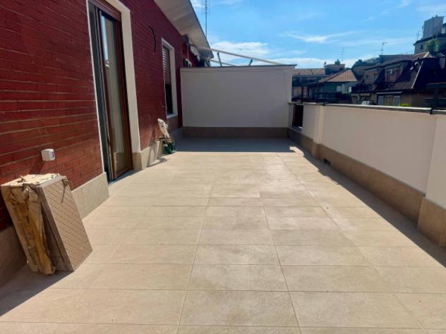 Attico / Mansarda di 103 m² con 3 locali in vendita a Milano - Foto 9