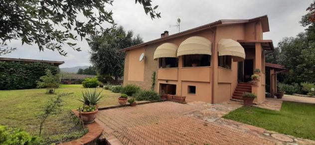 Villa in vendita a Suvereto 280 mq Rif: 1225402